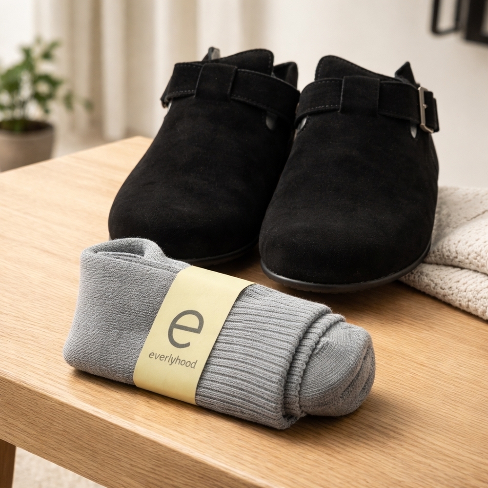 8555 Round Toe Cork Clogs With Gray Socks